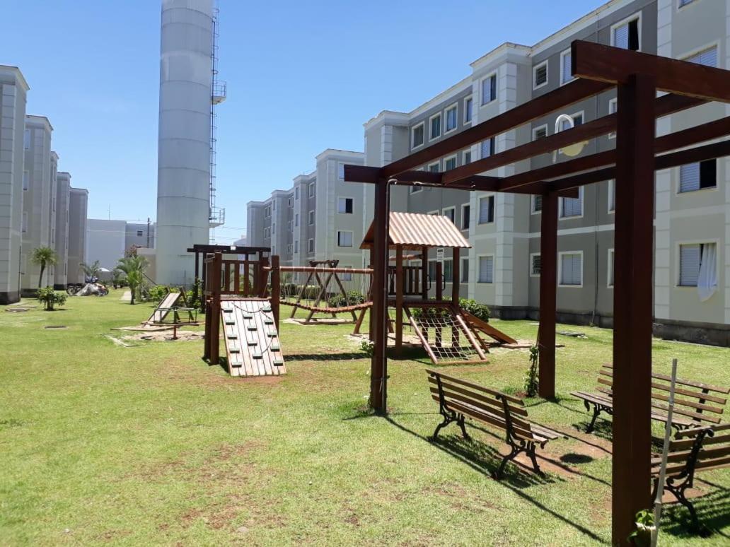 Pinda X Campos X Aparecida Apartment Pindamonhangaba Exterior foto